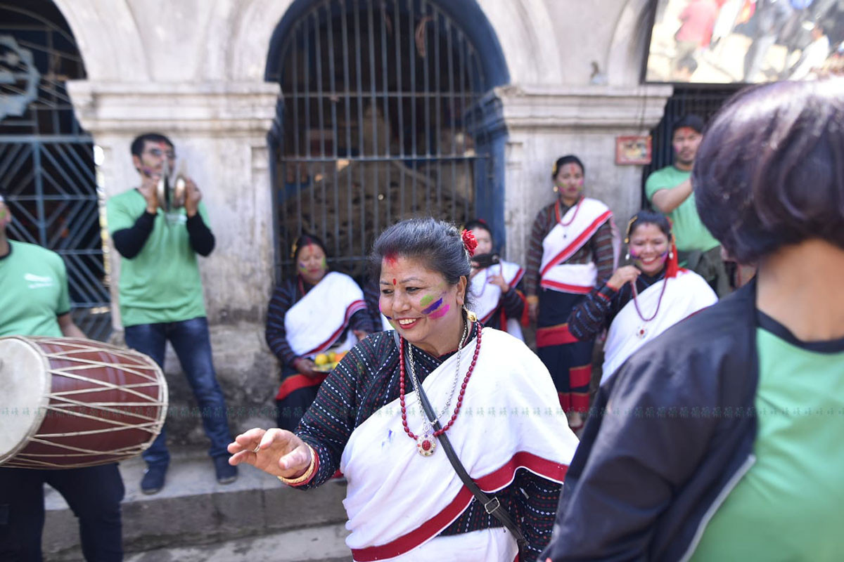 https://raracms.setopati.com/uploads/shares/2020/sujita/holi daxinkali/holi in daxinkali (10).jpg